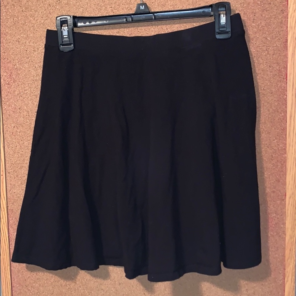 Black skater skirt